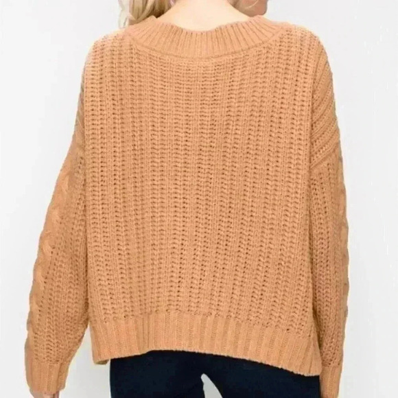 CABLE KNIT OVERSIZED SWEATER - Picture 4 of 4